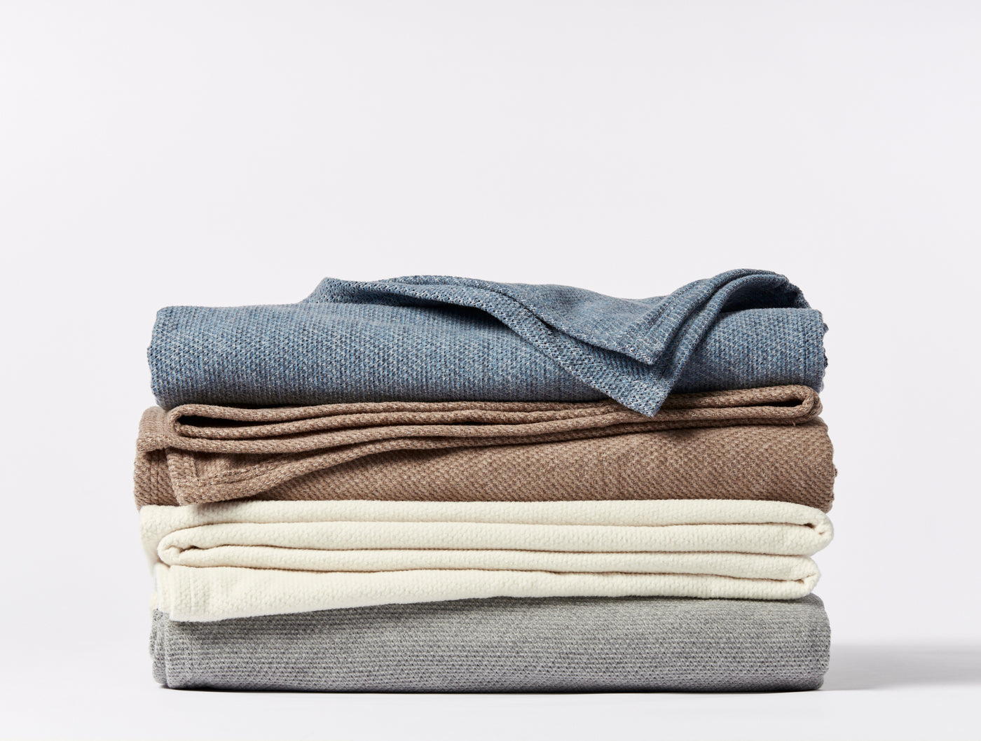 Coyuchi: Sequoia Washable Organic Cotton & Wool Blanket