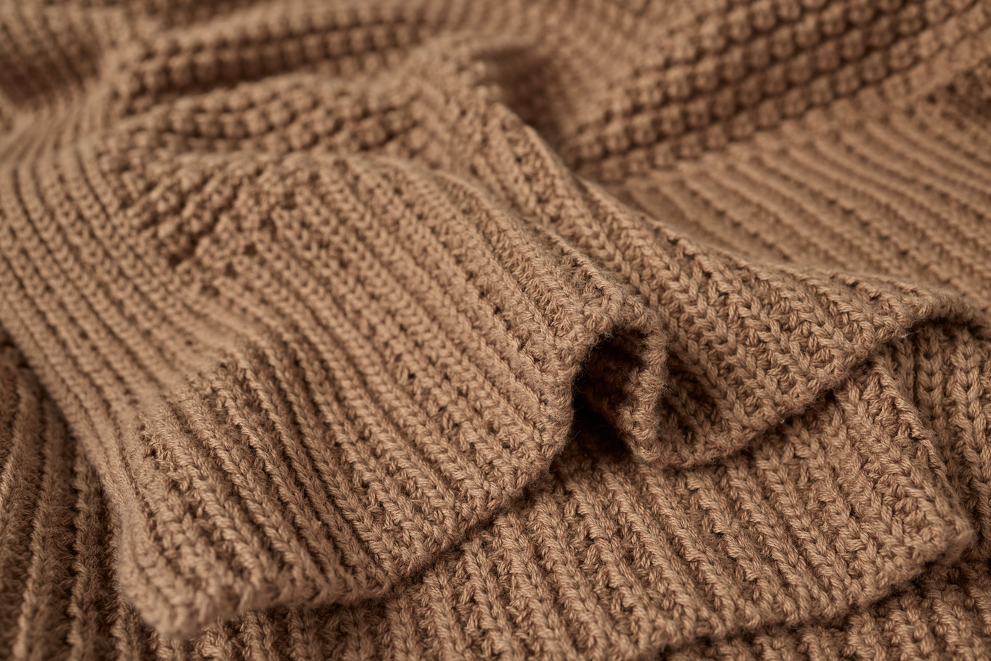 Coyuchi: Avalon Organic Knit Throw