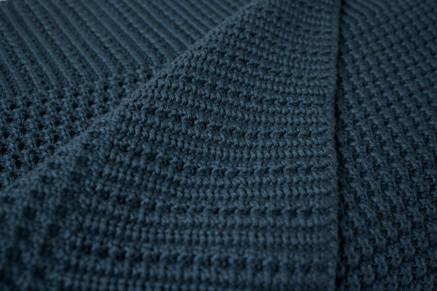Coyuchi: Avalon Organic Knit Throw
